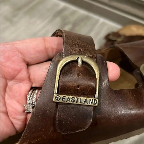 Eastland Cambridge Brown Leather Sandals main image 9